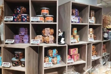 تؤكد يالا تك
 تثبيت ملصقات الرف الرقمية في سوبر ماركت تشانغدا
 تشانغ
 حياة
